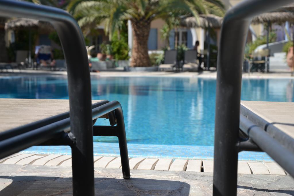Zephyros Hotel Kamari  Exterior photo