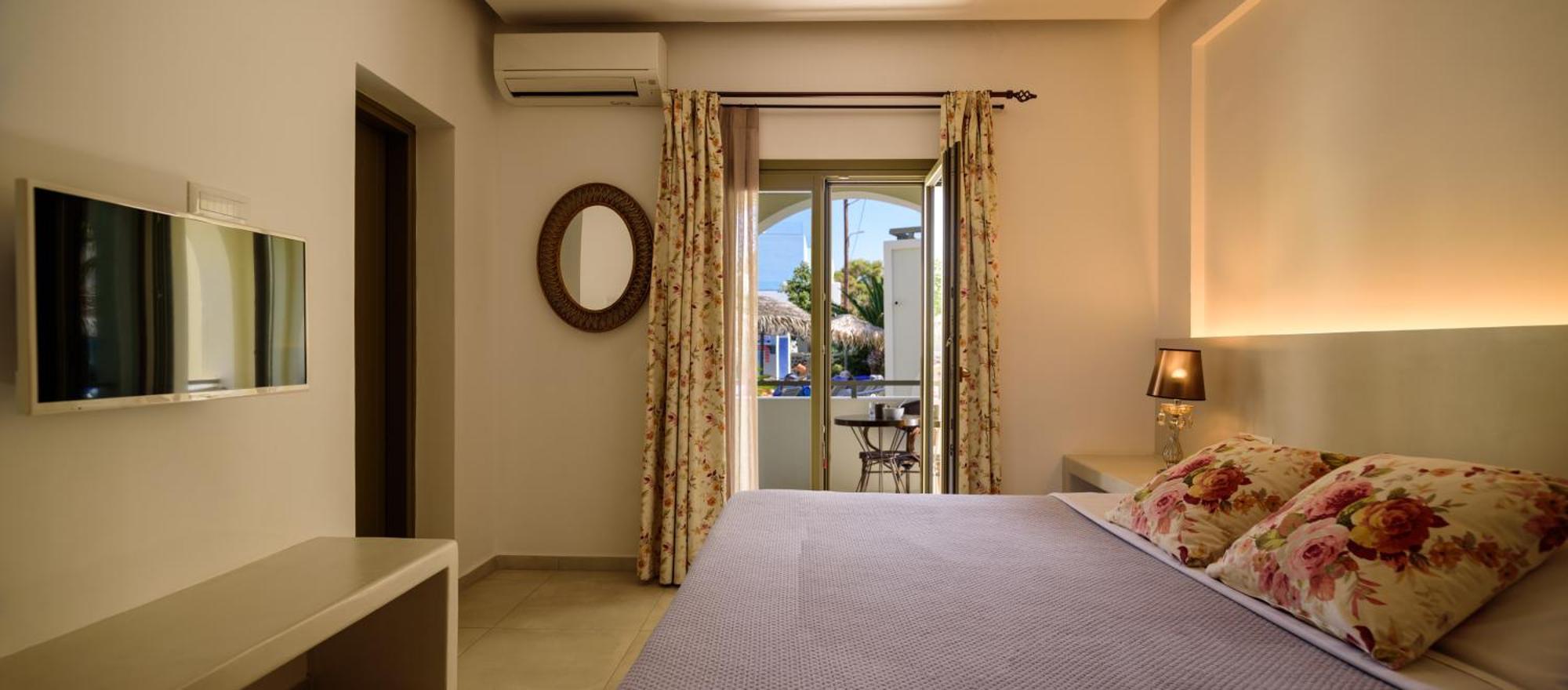 Zephyros Hotel Kamari  Exterior photo