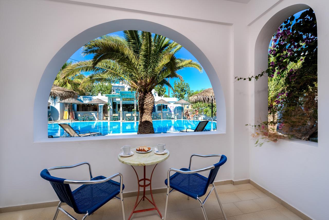Zephyros Hotel Kamari  Exterior photo